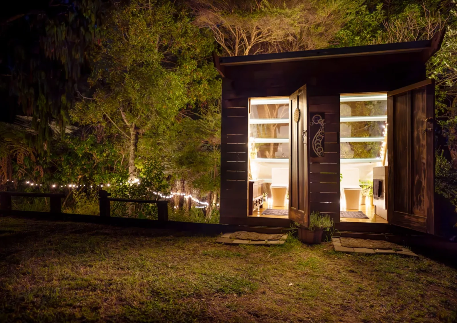 Toilet building in the evening at Totara Enclave